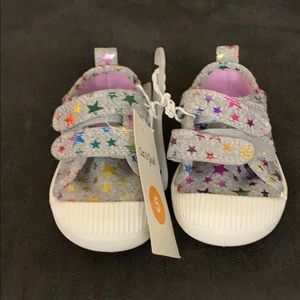 Toddler shoes size 5